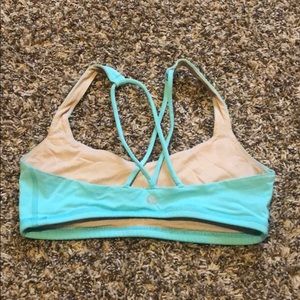 Lululemon sports bra